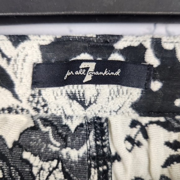 7 For All Mankind Size 28 Jeans Black Paisley Lace - Picture 3 of 6